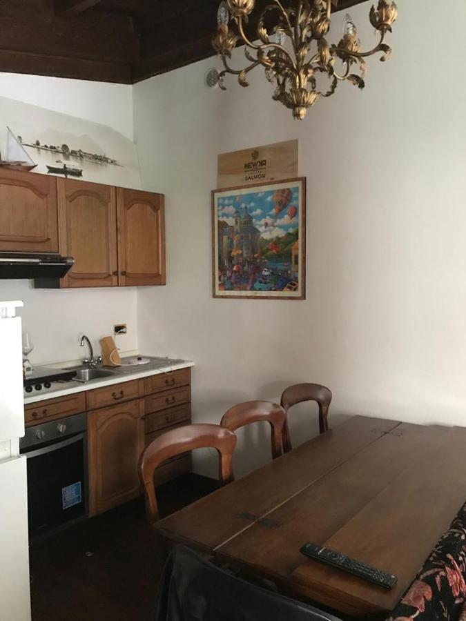 La Casa Al Lago Оменья Экстерьер фото
